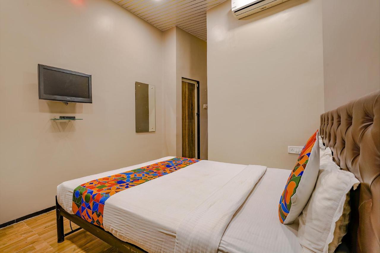 Fabexpress Comfort Stay - Nr Mumbai International Airport Ngoại thất bức ảnh