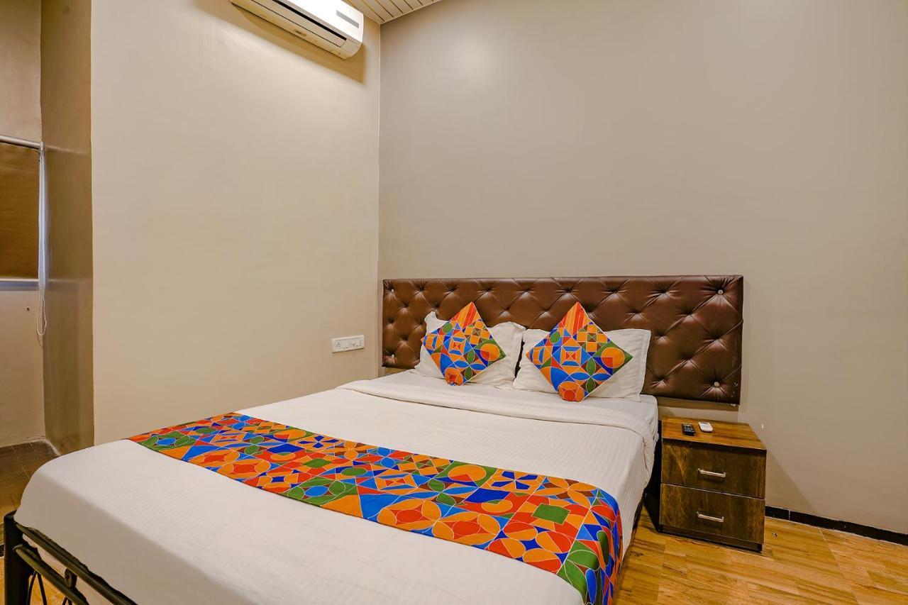 Fabexpress Comfort Stay - Nr Mumbai International Airport Ngoại thất bức ảnh